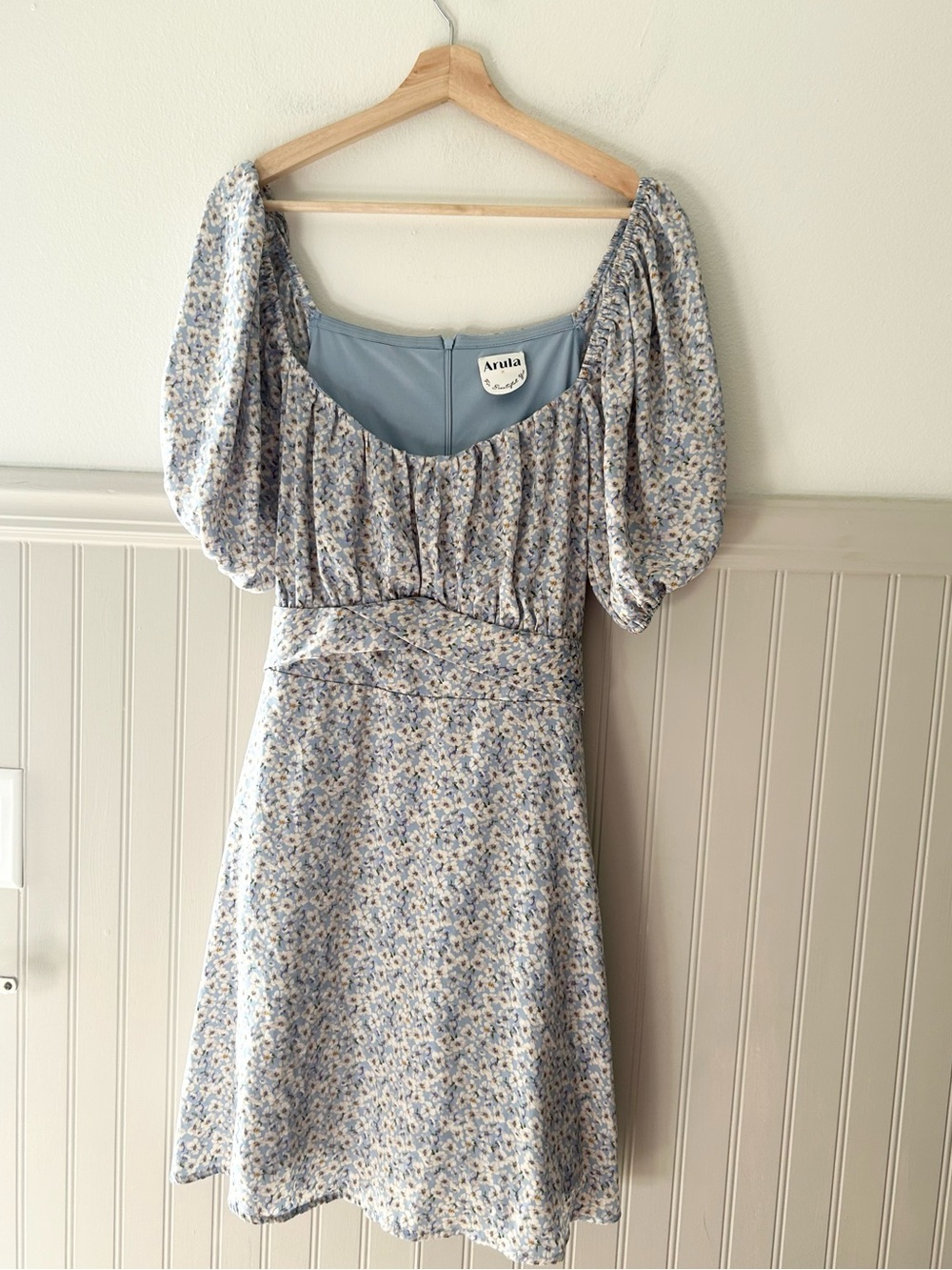 Arula Size B 2X Blue Floral Puff Sleeve Sweetheart Mini Dress